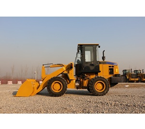 Mini Cargadora de Ruedas Compacta de 1.8 <span class=keywords><strong>Toneladas</strong></span> con Acoplador Rápido 618D, Horquilla para Paletas para Agricultura y Manejo de Materiales - Product Image 4