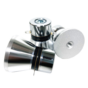 Transducteur à ultrasons 28KHz 60W <span class=keywords><strong>pour</strong></span> <span class=keywords><strong>machine</strong></span> de <span class=keywords><strong>nettoyage</strong></span> à ultrasons lavage pièces de <span class=keywords><strong>carburateur</strong></span> de moteur de moto Jetski - Product Image 4