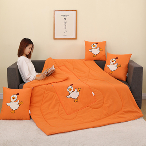 Asciugamano ricamato animale a righe in graziosa casa per il tempo libero piegato cuscino 100% cotone per alberghi - Product Image 2