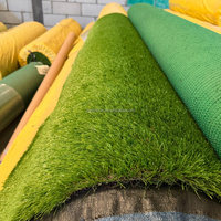 Césped Artificial Seguro para Mascotas, 30-50 mm, Hecho en China, Alfombra Decorativa para Jardín, Paisajismo, Interiores y Exteriores