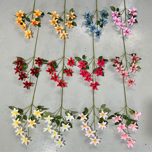 Mini fleurs artificielles de lys en soie, décorations de mariage, accessoires de photographie en extérieur faits à la main, décoration intérieure, 6 têtes - Product Image 2