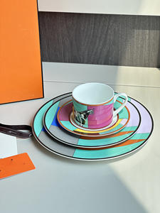 Venta al por mayor, decoración nórdica para el hogar, patrón de caballo, 4 Uds., juego de platos de porcelana - Product Image 3