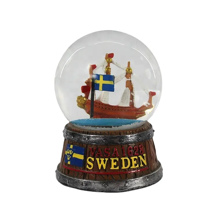 Personnalisé suède souvenirs boule de neige bateau statue globe d'eau résine décor à la maison cadeau souvenir promotionnel