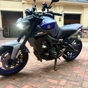 Yamaha <span class=keywords><strong>MT</strong></span>-09 <span class=keywords><strong>4</strong></span> Tempi 889cc Raffreddata ad Acqua, Moto Stradale con IMU a 6 Assi e Cambio Rapido per Guida Urbana e Avventure nel Weekend - Product Image 4