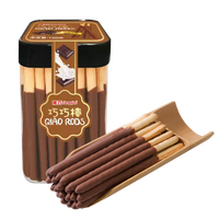 Biscuits en bâtonnets enrobés de chocolat saveur fruitée, emballage en pot PET, friandises croustillantes populaires pour enfants, vente en gros d'usine
