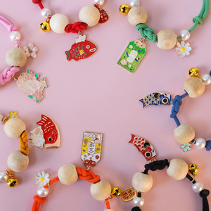 Collar de tela cómodo para mascotas con diseño de árbol de alcanfor y función repelente de mosquitos, diseño de carpa Koi de dibujos animados, estilo de Año Nuevo y la riqueza - Product Image 1
