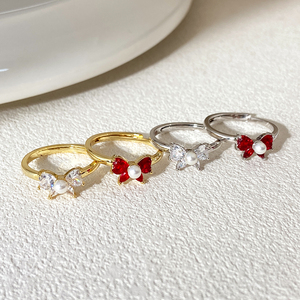 Bague ajustable en forme de nœud papillon avec perle centrale et zircon cubique en forme de cœur, pour femme, vente en gros - Product Image 4