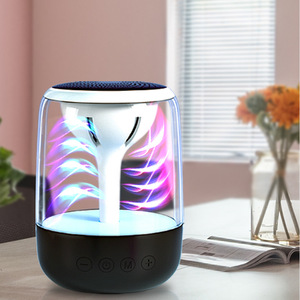 Altavoz Inalámbrico Yayusi K4 90x90x120mm con Luz LED de Colores, Portátil para Exteriores - Product Image 2