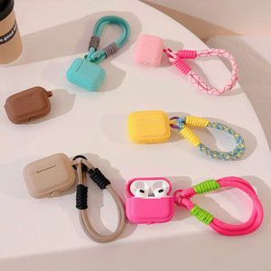 Funda Protectora de TPU Suave y Colorida para Auriculares con Correa Corta de Nylon para AirPods Pro 2 3 4, Diseño Protector - Product Image 4