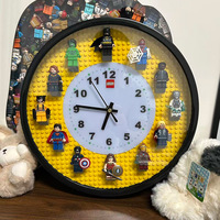 Horloge murale compatible avec les figurines LEGO, motif blocs de construction, en plastique et verre, à piles, mouvement silencieux, aiguille des secondes fluide