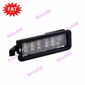 Luz de matrícula LED blanca para Dodge Charger Challenger Chrysler 2015 Pacifica <span class=keywords><strong>Jeep</strong></span> Compass Tag Lamp Assembly 2022 K 300-6000 - Product Image 2