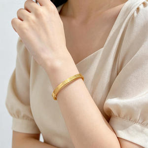 Pulseira de Aço Inoxidável Banhada a Ouro 18K com Gravação 'Eu Te Amo Para Sempre' - Presente de Aniversário e Dia dos Namorados para Casais - Product Image 2