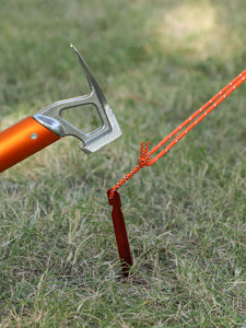 Estaca Triangular de 18 cm de Aleación de Aluminio para Camping, Toldo Resistente al Viento, Cuerda Reforzada, Hecho en China, Modelo E-004 - Product Image 4