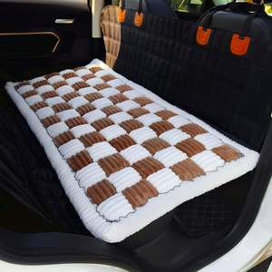 Pet Car <span class=keywords><strong>Bed</strong></span> Rutsch feste Rücksitz Extender Pet Blanket Plaid Hunde bett für SUVs Limousine & Trucks Rücksitz Pet <span class=keywords><strong>Bed</strong></span> Mat - Product Image 4