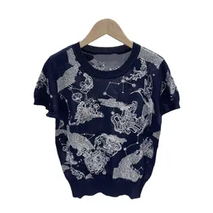 Vroege Lente Nieuwe Full Body Constellation Jacquard Borduurwerk Contrast Kleur Ronde Hals Gebreid T-Shirt Slim Fit En Leeftijd Reduci