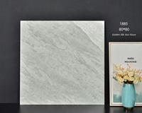 Carreaux de céramique de luxe à texture pierre dorée fluide, épaisseur 10 mm, 800x800 mm, poli brillant, antidérapant, pour sols de KTV, bars et cours.