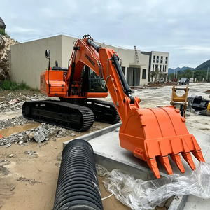 Excavatrice sur roues CDM6205 : Distribution de charge optimisée pour les infrastructures rurales, installation rapide, équipement d'excavation polyvalent - Product Image 5