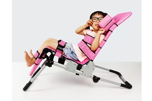 Chaise de douche de bain sans pointe recommandée par un thérapeute pédiatrique personnalisable pour la paralysie cérébrale - Product Image 5