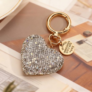 Llavero de Coche con Colgante de Corazón de Diamantes, Nuevo Regalo Personalizado, de Moda, Lujoso, de Metal, Venta al por Mayor - Product Image 6