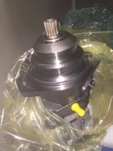 Motor de Pistones A6VE060EP100P000A/71MRVOP2Z62DV 400 bar 450 bar para Piezas de Construcción y Excavadoras - Product Image 2