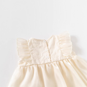 Abito <span class=keywords><strong>Elegante</strong></span> Estivo 2026 per Bambina in Tulle Morbido, Vestito da Compleanno Stile Principessa per Neonata di Un Anno, Senza Maniche con Fiocco - Product Image 4