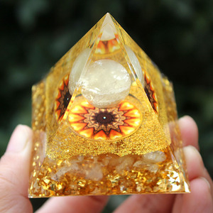 Pirámide de Resina Epoxi con Virutas de Citrino, Adorno de Escritorio, Cristal Amarillo, Girasol, Feng Shui, Decoración para Sala de Estar - Product Image 4