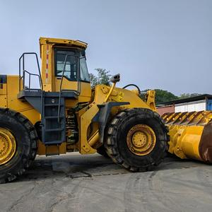 Chargeuse sur pneus Komatsu WA600 d'occasion, d'origine japonaise, 52 tonnes, grande chargeuse frontale, godet de 6,4 m³ pour l'exploitation en carrière - Product Image 4