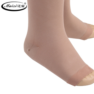 Pantimedias de compresión opacas beige con punta abierta, soporte firme de 20-30mmHg para mujeres, ayudan a aliviar las venas varicosas, edema, hinchazón - Product Image 2