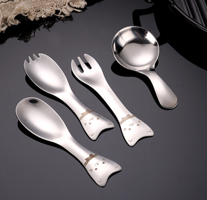 DFB0319 Juego de tenedor y cuchara creativos de dibujos animados al por mayor, juego de tenedor y cuchara de mango corto para ensalada, helado y postre para niños - Product Image 3