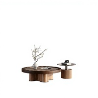Ensemble de tables basses vintage modernes et antiques, design créatif, luxe rétro, art italien minimaliste, table centrale en noyer à bords ondulés pour salon