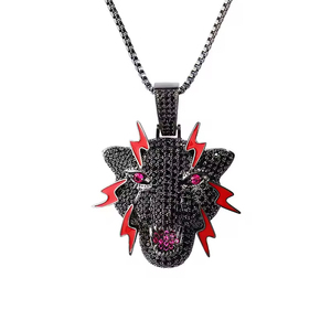 Collana Unisex Trendy con Motivo Ali di Pantera Nera, Gioiello Hip-Hop Personalizzato con Ciondolo in Ottone e Zirconi - Product Image 5