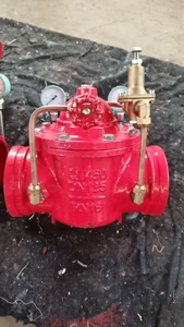 उच्च गुणवत्ता वाले स्टेनलेस स्टील कार्बन स्टील dn100 मैनुअल सील फ्लैंज गेट वाल्व Z41h प्रतिरोधी तेल मध्यम तापमान कारखाने - Product Image 3