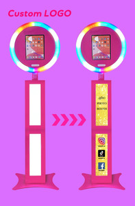 Stand ovale pour iPad compatible Salsa avec intégration DSLR, installation d'événements portable et design de cadre en bois noir de qualité supérieure - Product Image 2