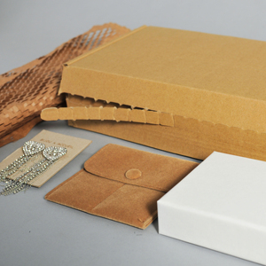brown Jewelry Packaging Sets Jewelry Button Pouch Tissue Paper Custom Logo Drawer Box Mail Shipping Box thank you card