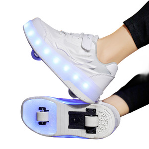 <span class=keywords><strong>2025</strong></span> Nieuwe Tweewielige Led-Lichtgevende Rolschaatsen Schoenen Voor Kinderen Kleurrijke Outdoor <span class=keywords><strong>Trendy</strong></span> Sportschoenen - Product Image 6