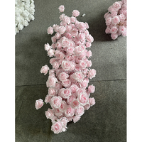 Arrangements de sol d'allée de fleurs de mariage artificielles blanches et roses poussiéreuses de style européen pour la décoration de passerelle de lieu de mariage
