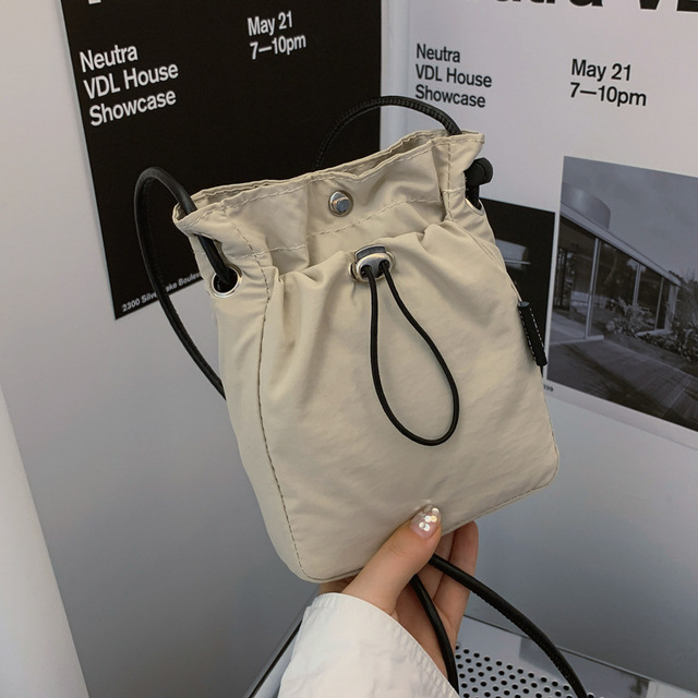 Niche-design Casual Small Nylon Phone Bag Retro Drawstring Crossbody Pouch Women Korean-style Lightweight Versatile Mini Bag