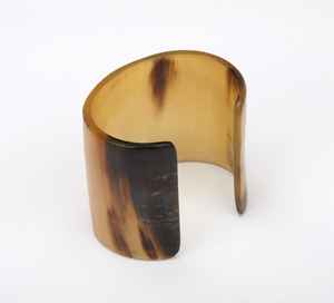 Bracelets artisanaux en corne de buffle, artisanat naturel, bijoux élégants pour femmes, alliant art traditionnel et mode moderne - Product Image 5