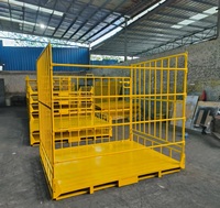 Palette en acier pliable robuste, empilable, avec poteaux métalliques, pour la manutention de matériaux par chariot élévateur en usine