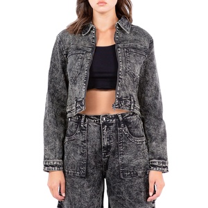 Veste en jean classique recadrée vintage à fermeture éclair blanchie teinte par dessus - Product Image 1