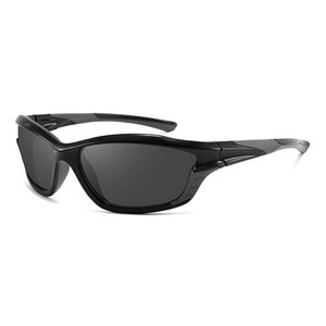 Lunettes de soleil polarisées pour hommes P547, protection UV400, monture PC, verres TAC, pour le cyclisme, les activités de plein air et la conduite. - Product Image 5
