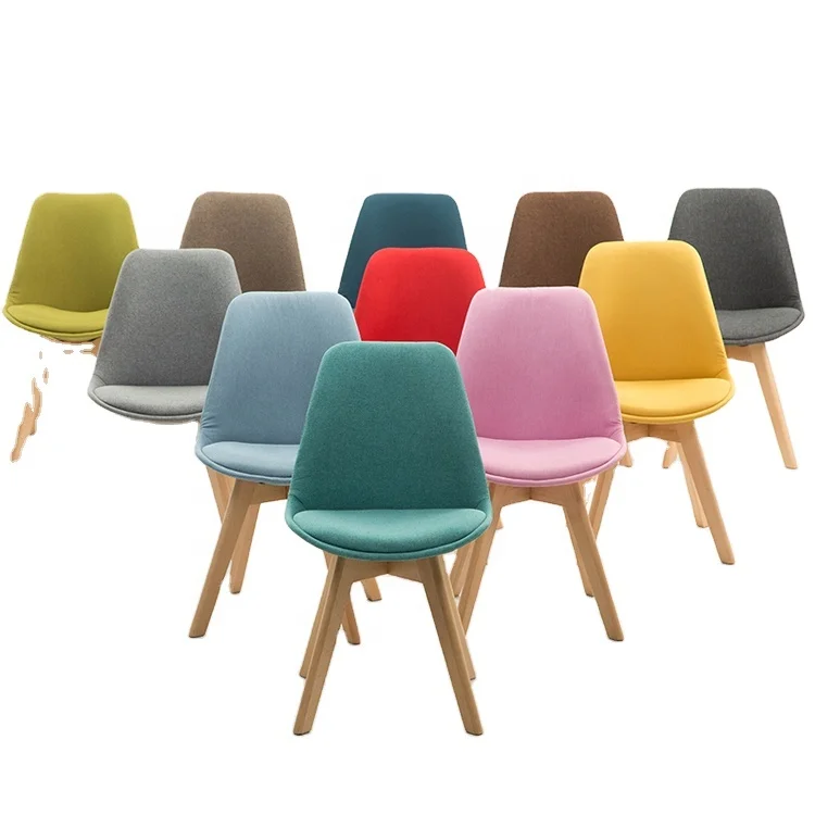 Chaises Salle Een Kribbe Restaurant Meubels Industriële Kleurrijke Pp Plastic Stoelen Eettafel Set Moderne