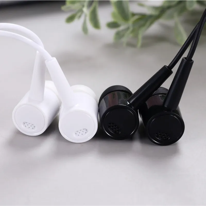 Quality 3.5mm Wired Earphones Headphone Handsfree in ear Wire Earbuds for Android for iPhone 4/4s/5/5s/6/6s