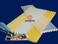 Bâton de colle thermofusible dans une boîte en carton Utilisation polyvalente pour le transport de construction d'emballage à bois