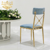 Chaise de salle à manger en métal de luxe pour les mariages et les événements hôteliers