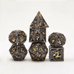 ชุดลูกเต๋าโลหะกลวงทรงหลายเหลี่ยม 7 ชิ้น ทำจากทองเหลืองแกะสลัก D4-D20 สไตล์ยอดนิยมสำหรับอุปกรณ์เสริมเกมกระดาน DND RPG - Product Image 4
