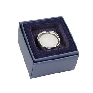 Candelabro de Metal con Base de Hierro y Flores Hechas a Mano, Fuente de Luz LED, Impresión Personalizable, para Decoración del Hogar y Bodas - Product Image 2