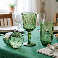 Gobelets en verre gaufré de style européen vintage, pressés à la machine, colorés, pour jus et vin