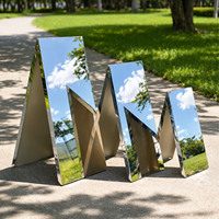Panneau publicitaire double face pliable sur pied en acier inoxydable miroir, étanche et robuste pour extérieur