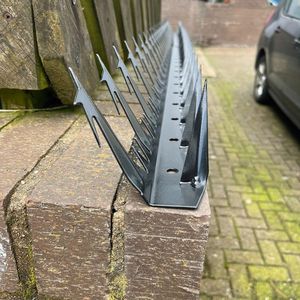 Púas Antiescalada para Muros - Tiras de Púas Afiladas de Alta Seguridad para la Parte Superior de Muros y Vallas - Product Image 3